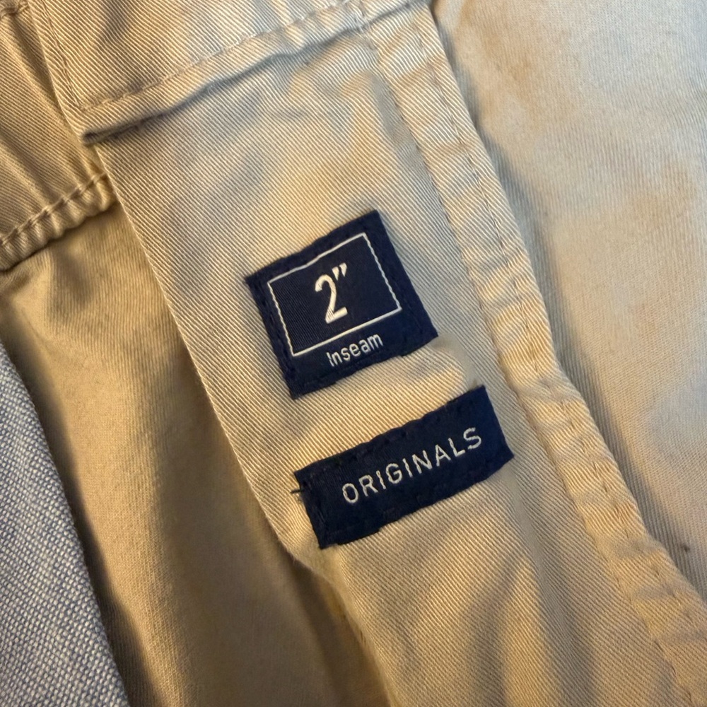 Khaki Chubbies 2โ Shorts - Picture 2 of 4
